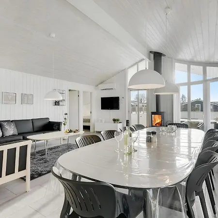 Дом отдыха Gorgeous In Haderslev With Kitchen Arosund