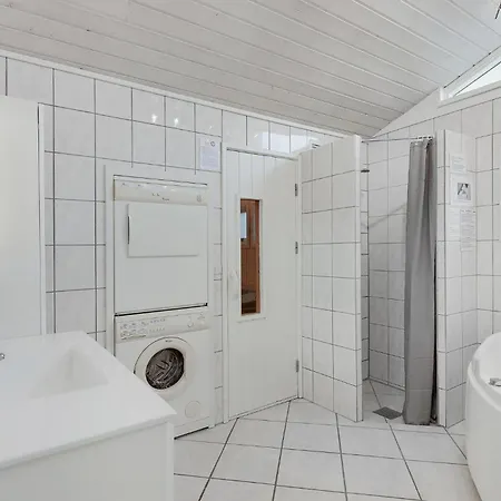 Дом отдыха Gorgeous In Haderslev With Kitchen Arosund