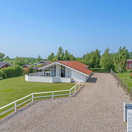 Дом отдыха Gorgeous In Haderslev With Kitchen *